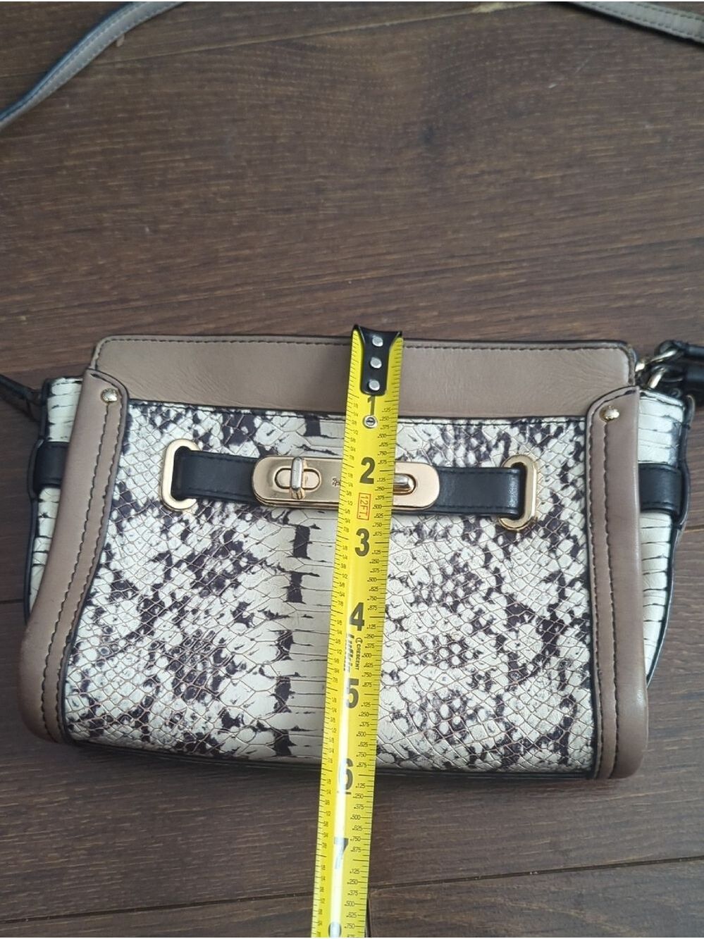 Coach Mini Swagger Crossbody - Picture 9 of 11